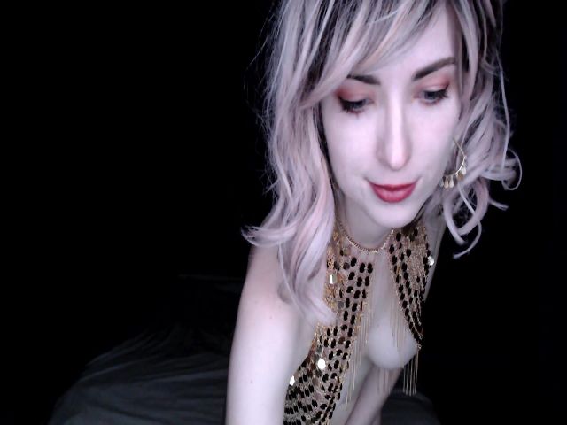 Live sex webcam photo for Lil_blueberry #260161216