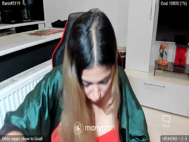 Live sex webcam photo for Littlegirl25 #254307967