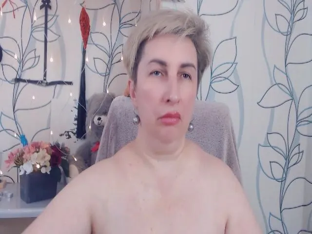 Live sex webcam photo for DepravedMadam #253015720