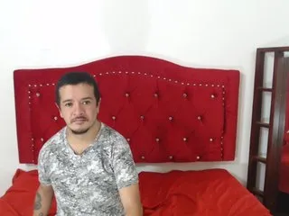 Live sex webcam photo for orgasmroom #240753518