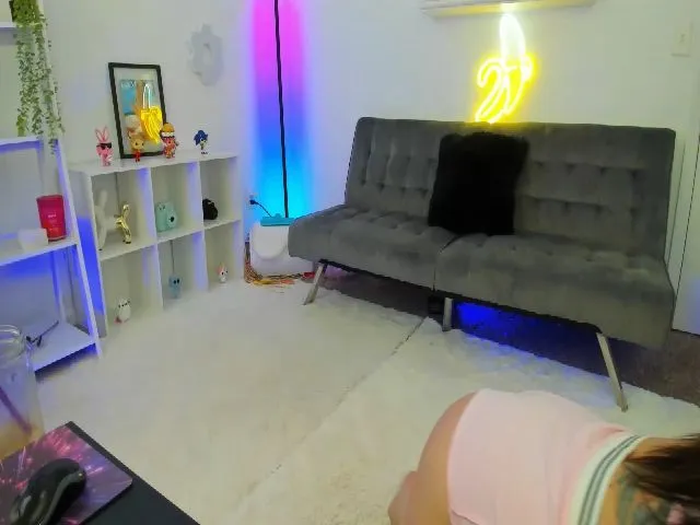 Live sex webcam photo for AddiLee #263836225