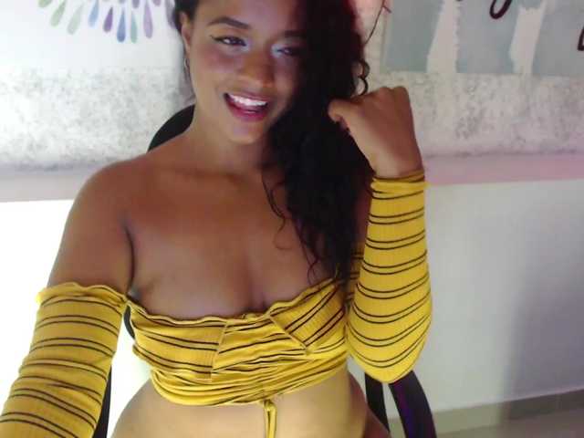 Live sex webcam photo for HeidiFoxx #241149469