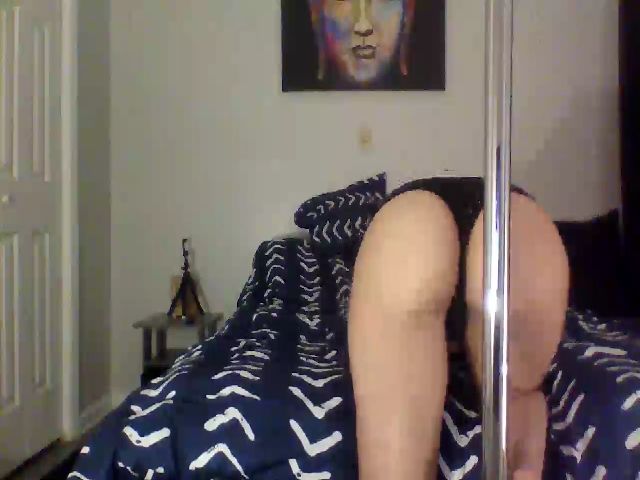 Live sex webcam photo for Heavenllyy #261065087