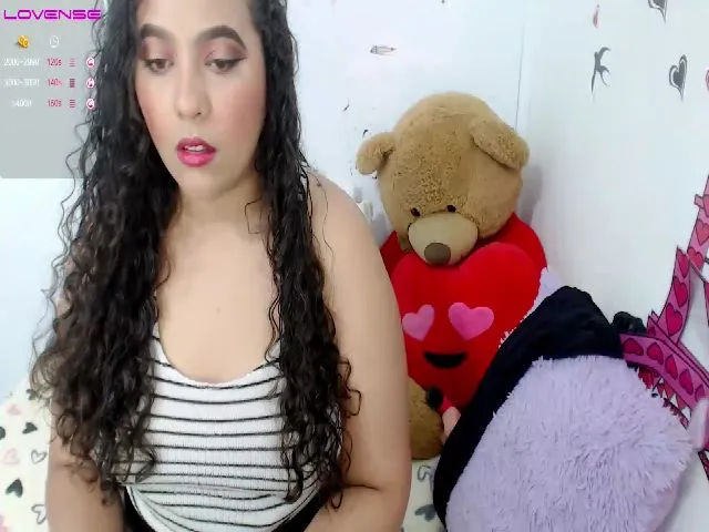 Live sex webcam photo for Clarissa___ #260258084