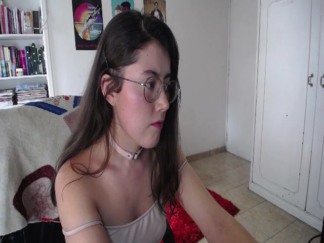 Live sex webcam photo for Cherrybunny21 #261591278