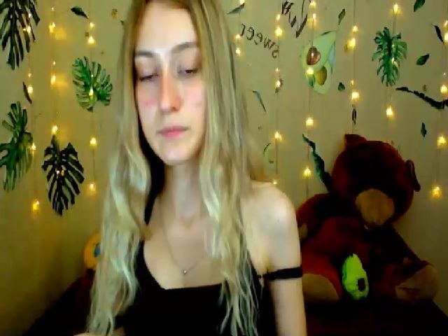 Live sex webcam photo for LinaRum__ #252448101