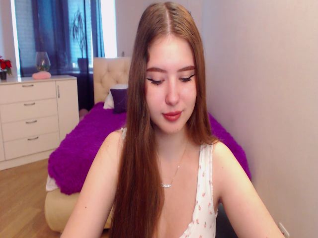 Live sex webcam photo for AdmireMyEyes #259043556