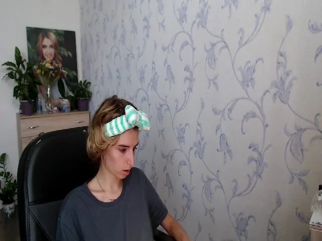 Live sex webcam photo for Springibabby #261242515