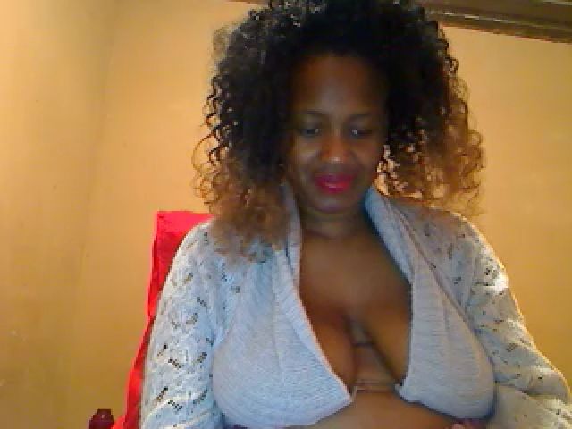 Live sex webcam photo for JaideBlack #253641638