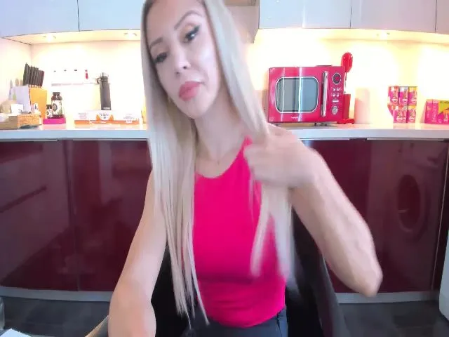 Live sex webcam photo for ItsKendall #254462167