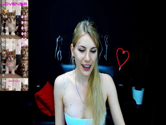 Live sex webcam photo for LiliManchest #253887591