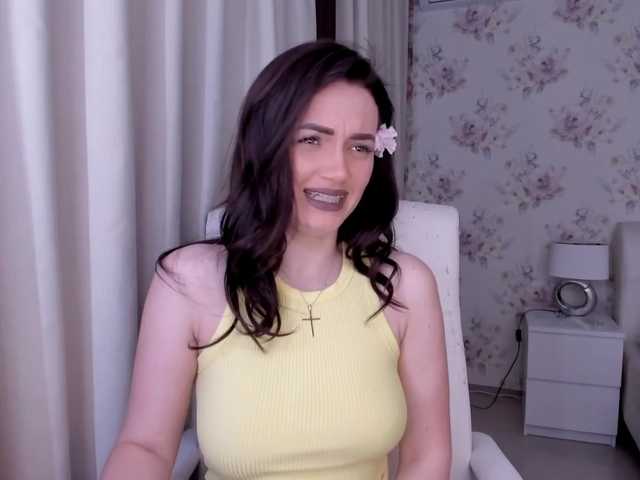 Live sex webcam photo for jessykm123 #241234623