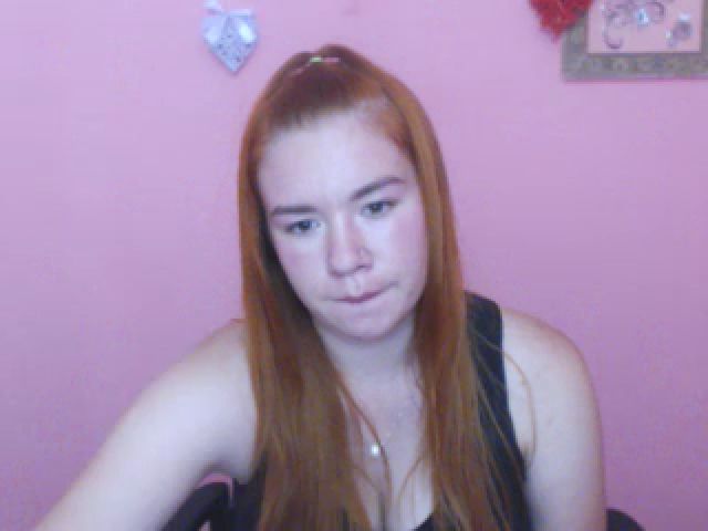 Live sex webcam photo for JiMiola #260707804