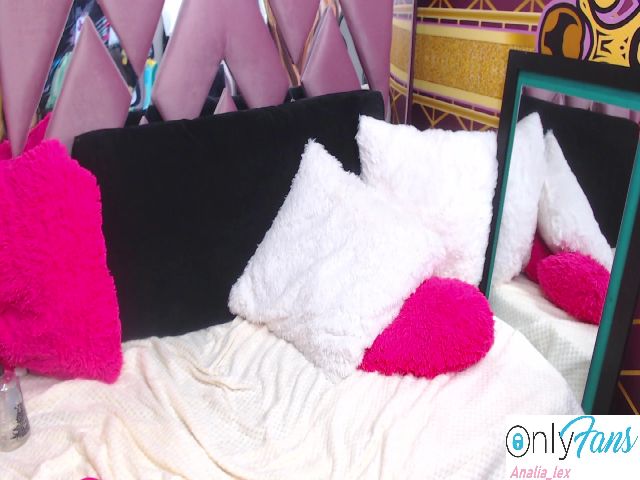 Live sex webcam photo for analia_lexx #260813167