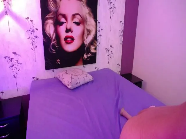 Live sex webcam photo for Spaaarkie #255366653