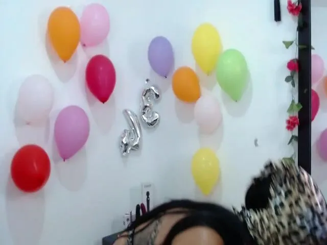 Live sex webcam photo for ViK_Chicas #254461577