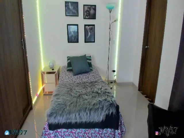 Live sex webcam photo for Juanabrau #254792635
