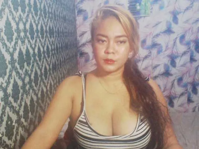 Live sex webcam photo for SassyClit #256253748