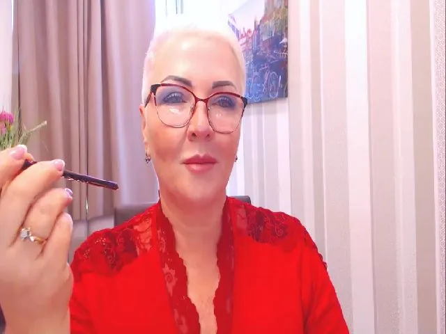 Live sex webcam photo for LadyXAnna #260482027