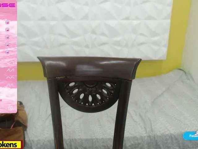 Live sex webcam photo for noellys #246154777