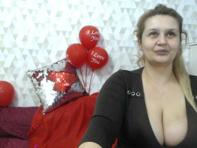 Live sex webcam photo for RoseBBW #241163738