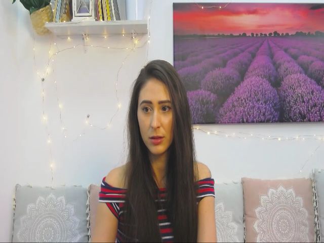 Live sex webcam photo for MaraW #253785313