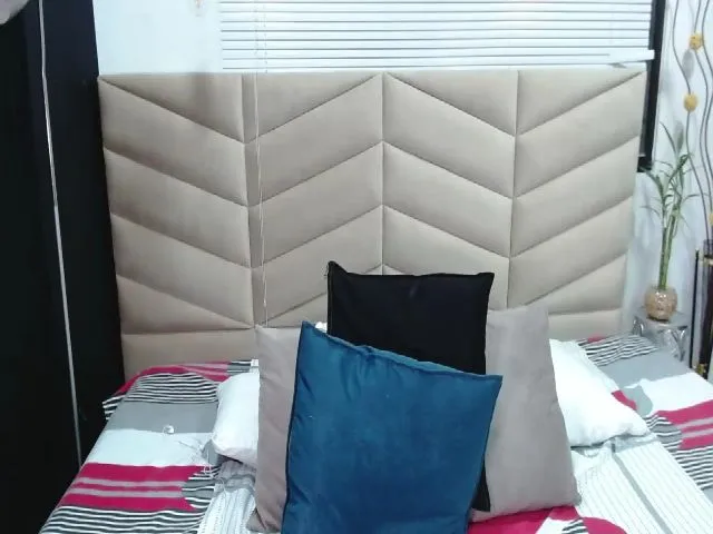 Live sex webcam photo for ShenLong3 #265198646