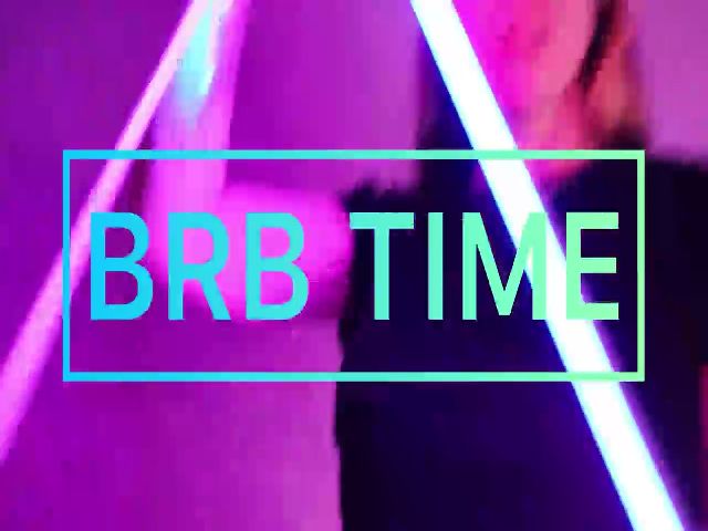 Live sex webcam photo for LisaMellow #260317694