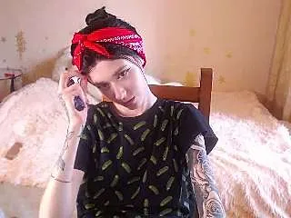 Live sex webcam photo for JudyCartier #242821083