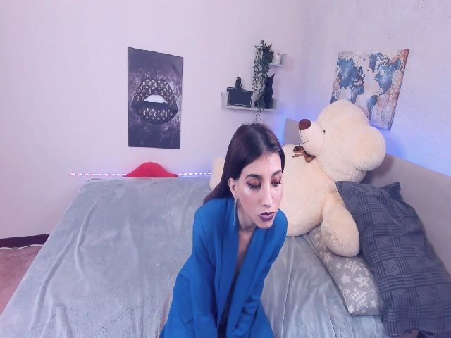 Live sex webcam photo for AnabelAris #264999529