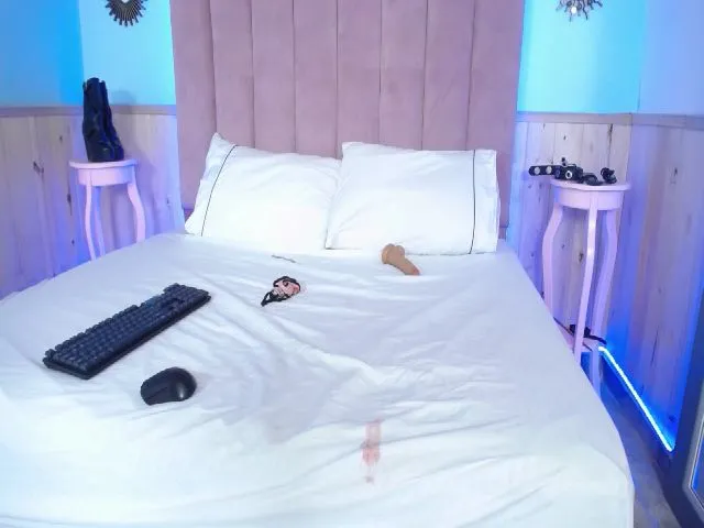 Live sex webcam photo for HardorDie #258910185