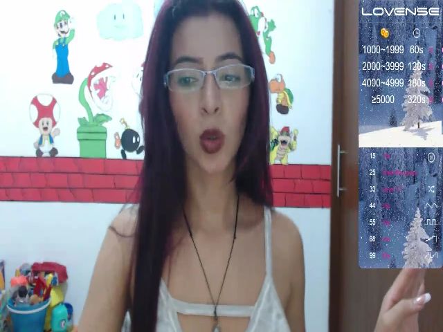 Live sex webcam photo for EmmaScoott #259714119