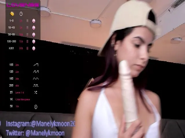 Live sex webcam photo for Manelyk_m #264561548