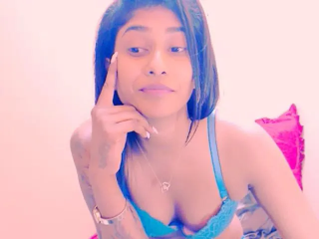 Live sex webcam photo for INDIANGOLD #260940202