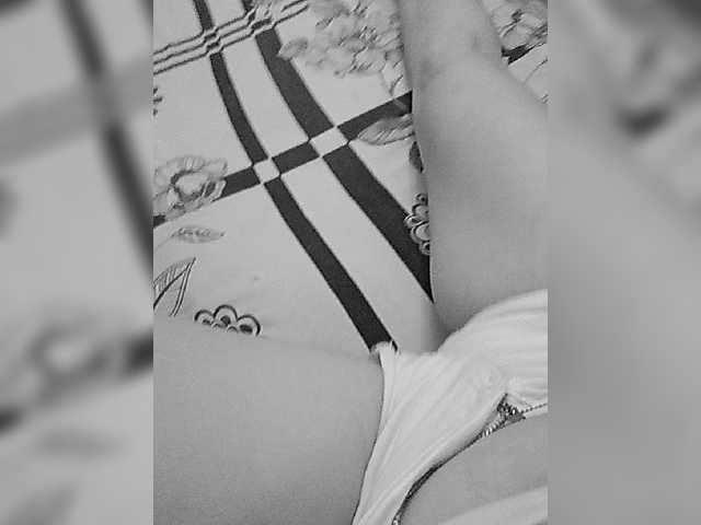 Live sex webcam photo for 1-Lusy #246515842