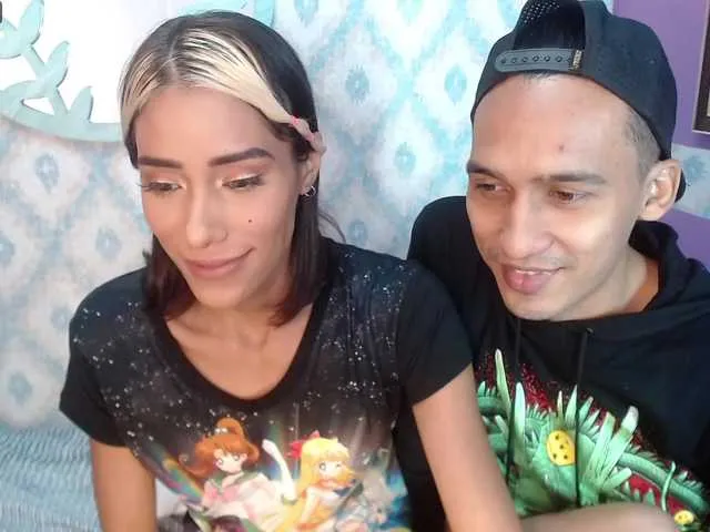 Live sex webcam photo for NoemyAndLian #255707004