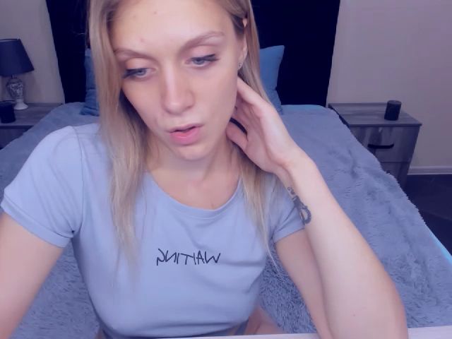 Live sex webcam photo for MeganKind #260572323