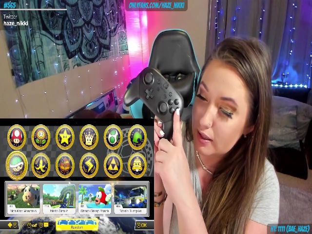 Live sex webcam photo for Nikki_Haze #252798219