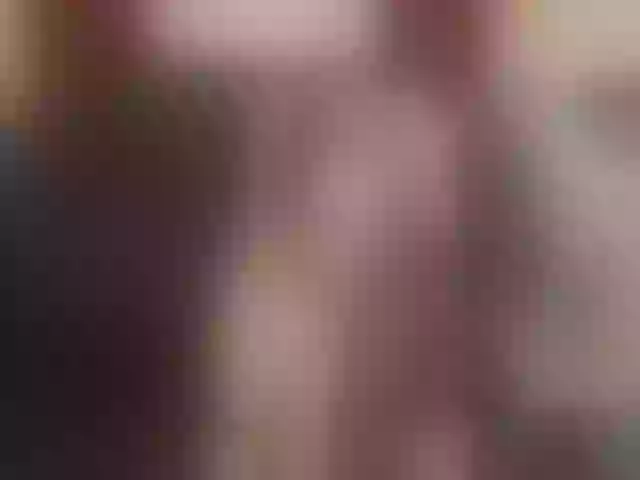 Live sex webcam photo for BBWLeona #253279834