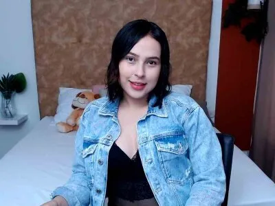 Live sex webcam photo for amytender_ #241454226