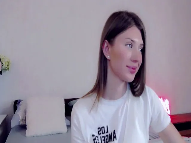 Live sex webcam photo for MalisaRobbyy #257449859