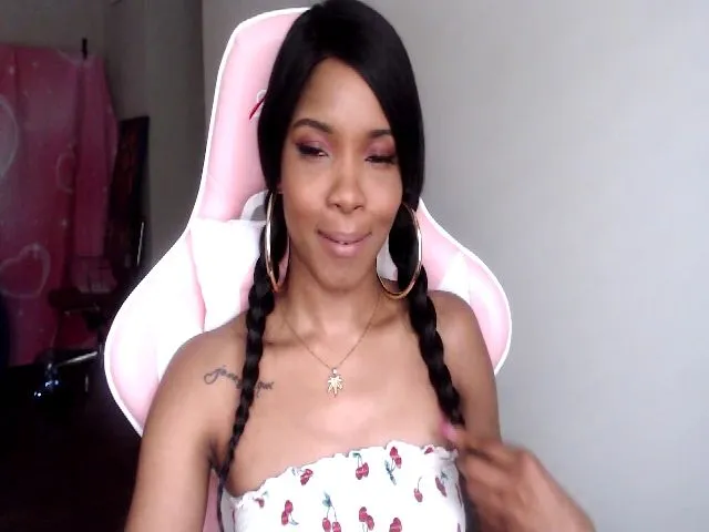 Live sex webcam photo for FireSTARFISH8 #263362713