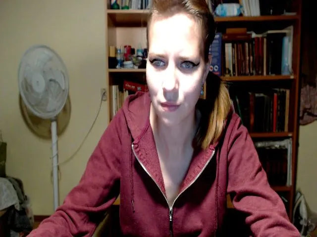 Live sex webcam photo for WinterGoddess #255777397