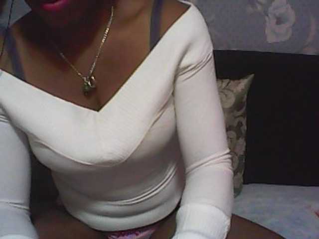 Live sex webcam photo for jojosquirt #245226096