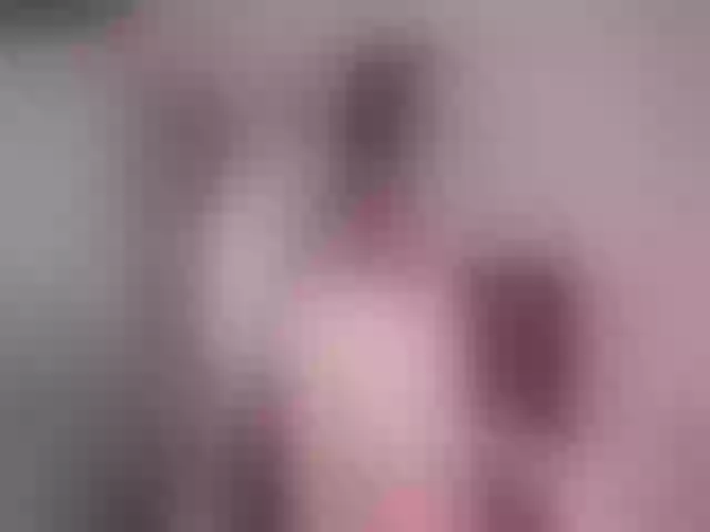 Live sex webcam photo for Sun_kissed1 #252737503