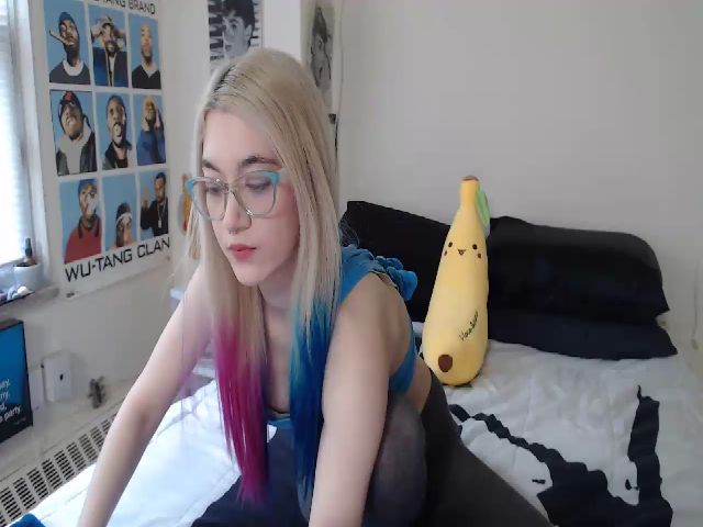 Live sex webcam photo for AnnaTame #264449291