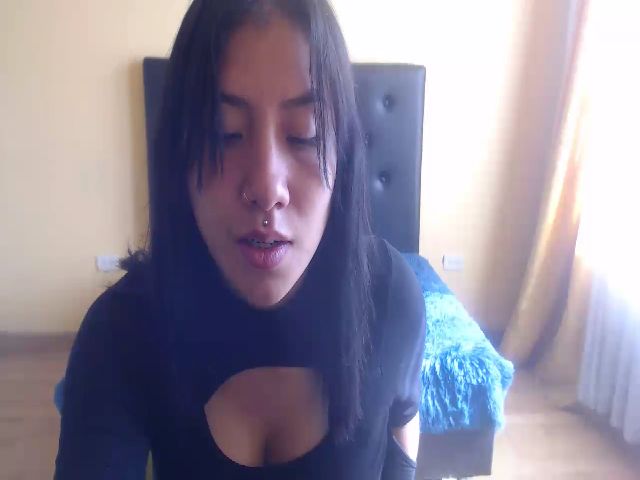 Live sex webcam photo for Emmaafox #263103451