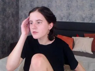 Live sex webcam photo for StaceyDi #240685289