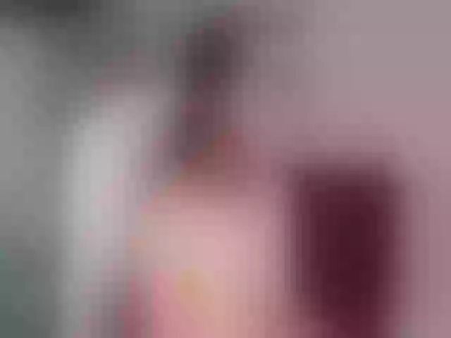Live sex webcam photo for Sun_kissed1 #259911477