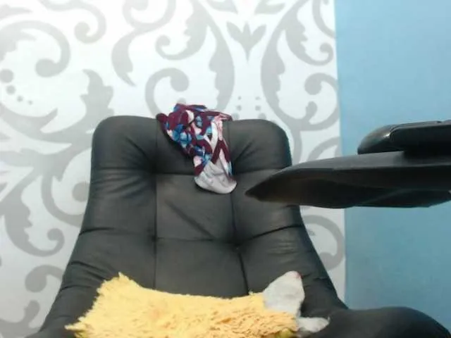 Live sex webcam photo for Violetaloving #241937715